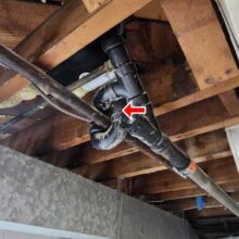 Unsecured tub spout can cause breakage and leaking